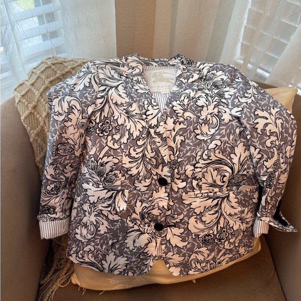 Burberry Black and White Floral Blazer (Girls) size 6